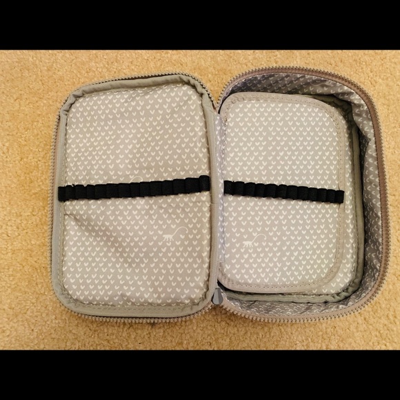 Kipling "100 Pens Case" - Picture 2 of 3